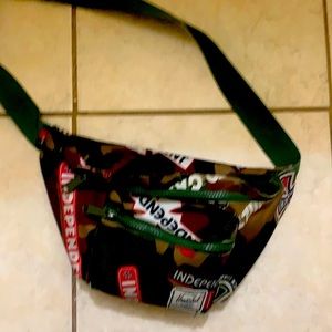 Selling Fanny pack $30